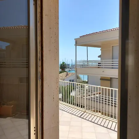 Domus Maregi Marina di Ragusa
